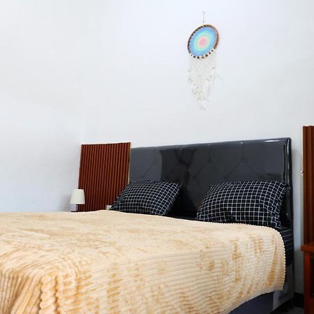 Pondok Dete Guesthouse Санур Экстерьер фото