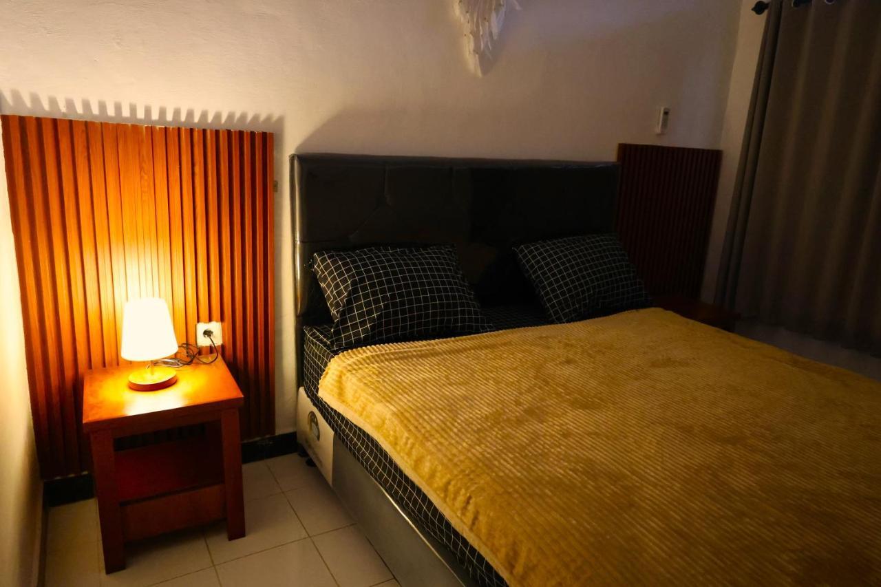 Pondok Dete Guesthouse Санур Экстерьер фото
