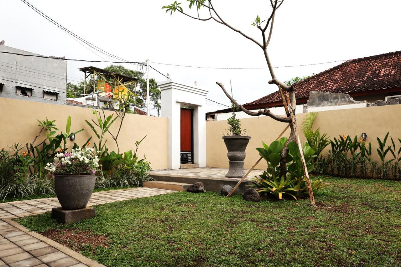 Pondok Dete Guesthouse Санур Экстерьер фото