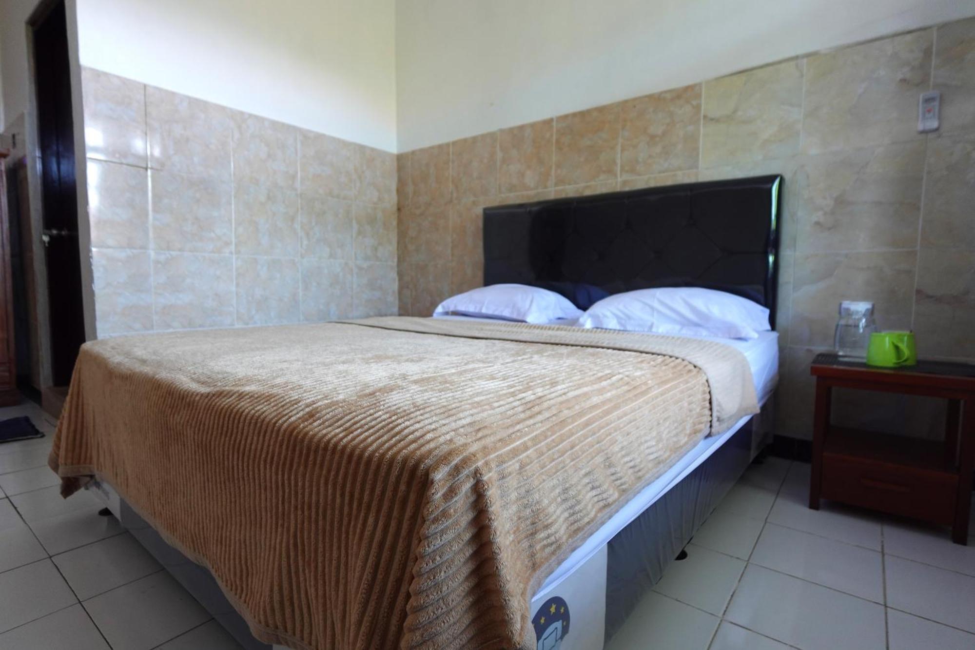 Pondok Dete Guesthouse Санур Экстерьер фото